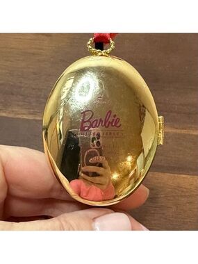 Hallmark 1994 Victorian Elegance Barbie Ornament Victorian Christmas Collection